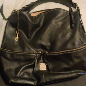 Elegant Black Leather Shoulder Bag